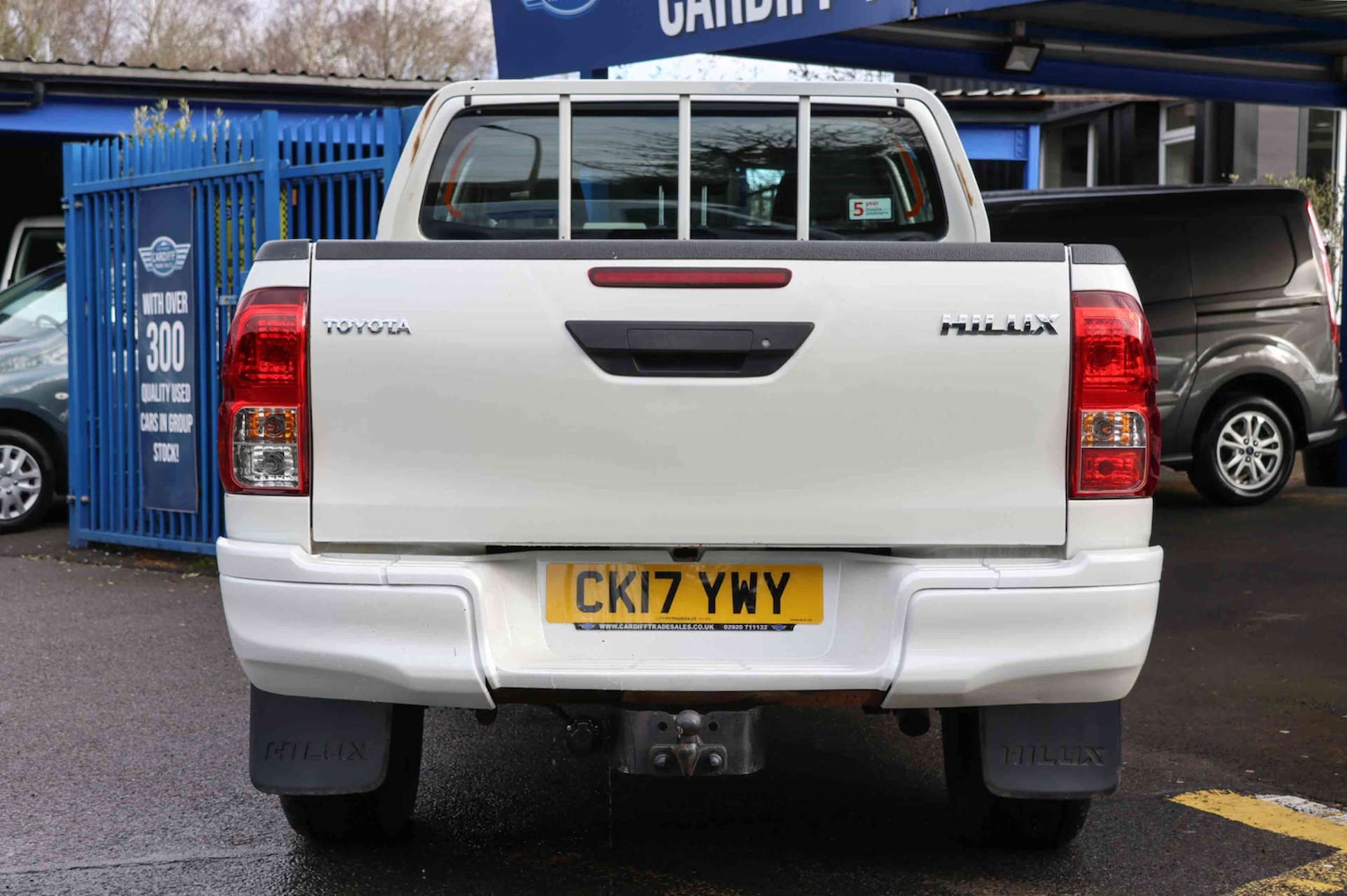 Used Toyota Hilux 2017 for sale - 77392244: Photo 11