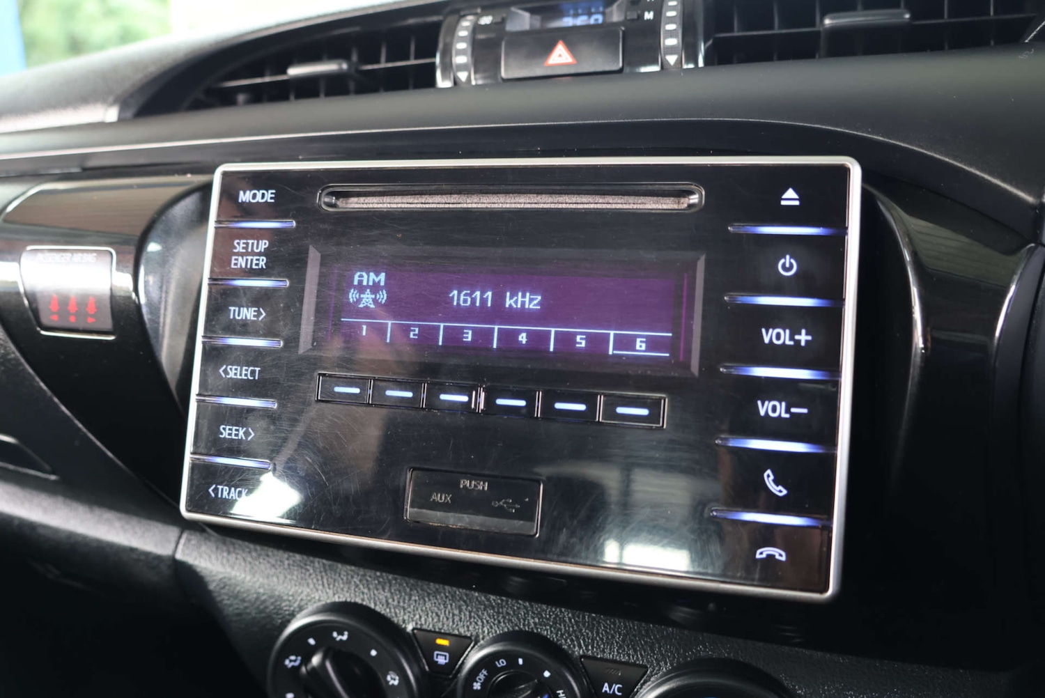 Used Toyota Hilux 2017 for sale - 77392244: Photo 23