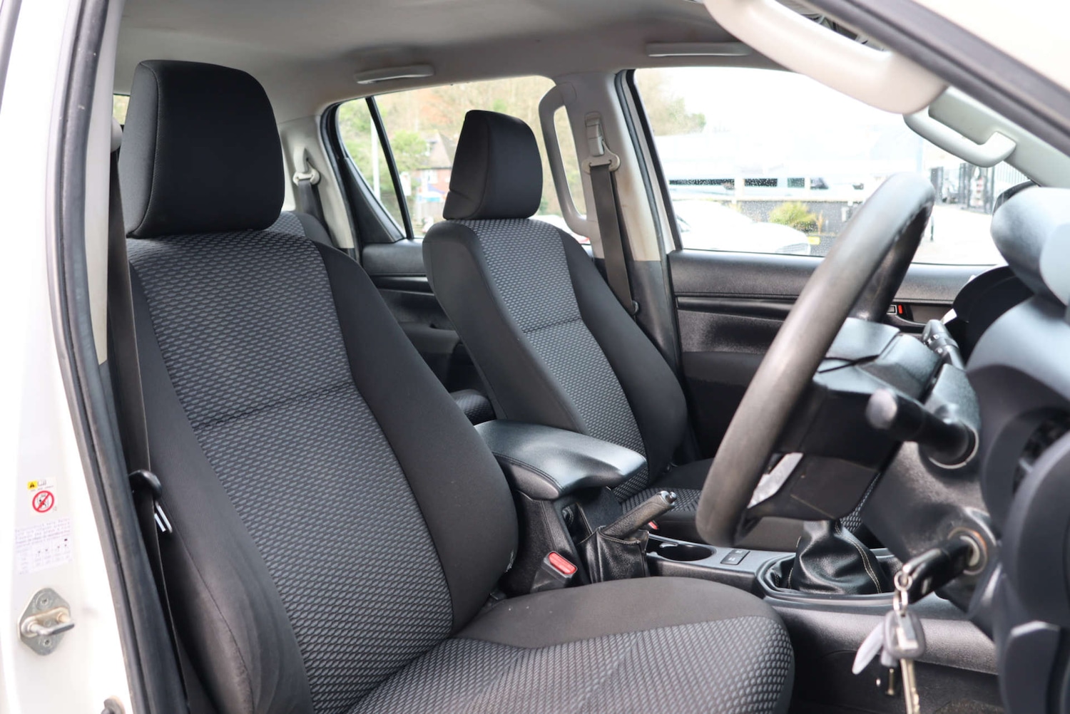 Used Toyota Hilux 2017 for sale - 77392244: Photo 5