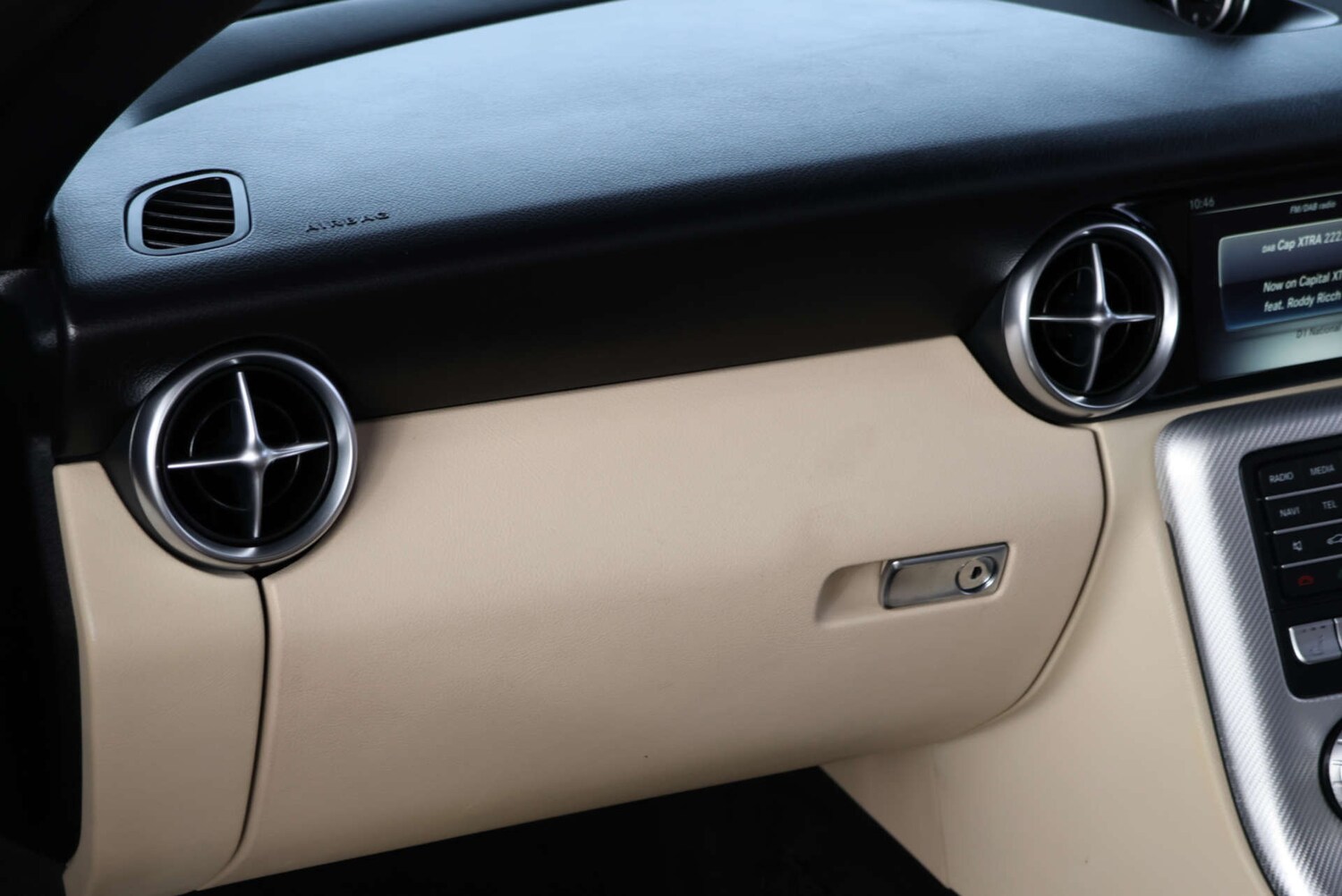 Used Mercedes-Benz SLC 2018 for sale - 77762314: Photo 10