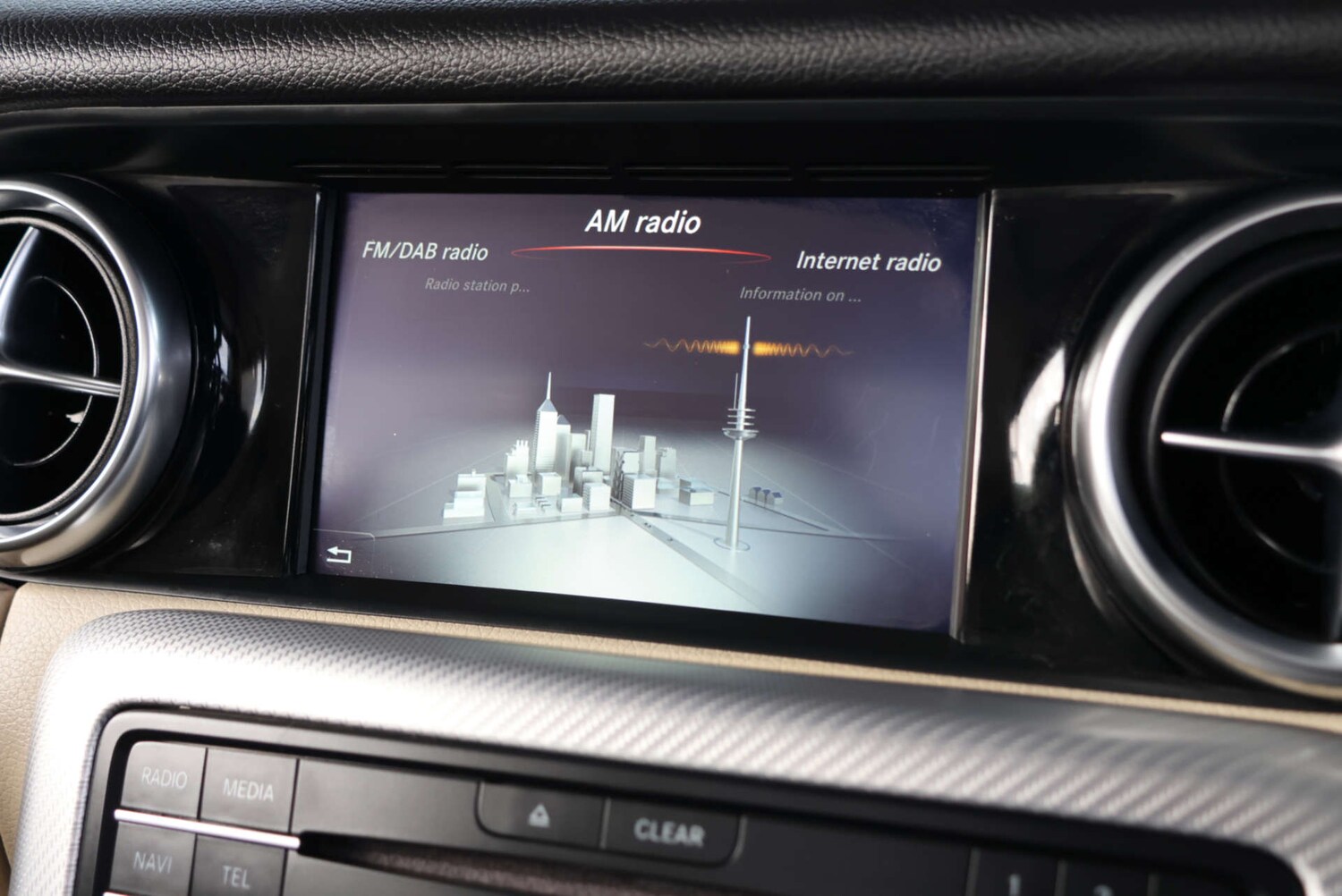 Used Mercedes-Benz SLC 2018 for sale - 77762314: Photo 25