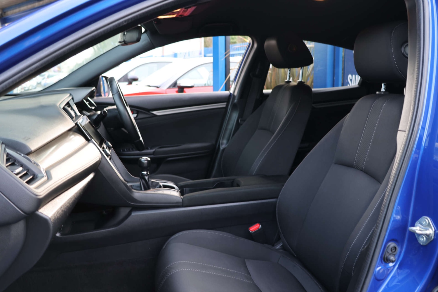 Used Honda Civic 2017 for sale - 77152812: Photo 8