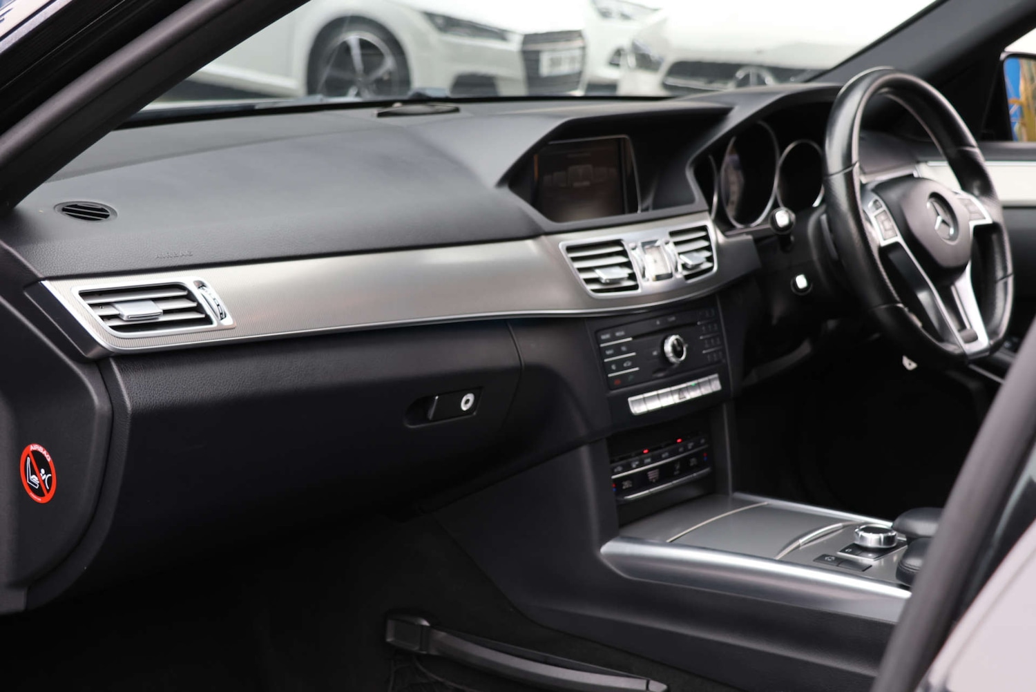 Used Mercedes-Benz E Class 2016 for sale - 76453782: Photo 10