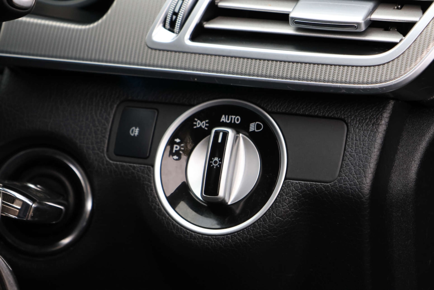 Used Mercedes-Benz E Class 2016 for sale - 76453782: Photo 23