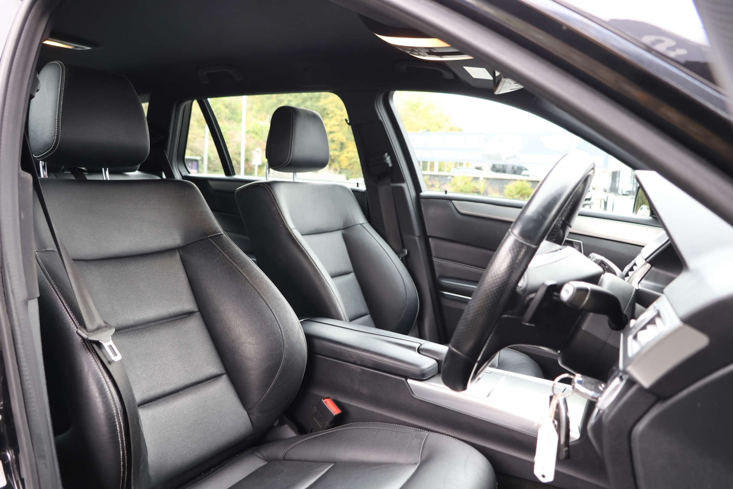 Used Mercedes-Benz E Class 2016 for sale - 76453782: Photo 5