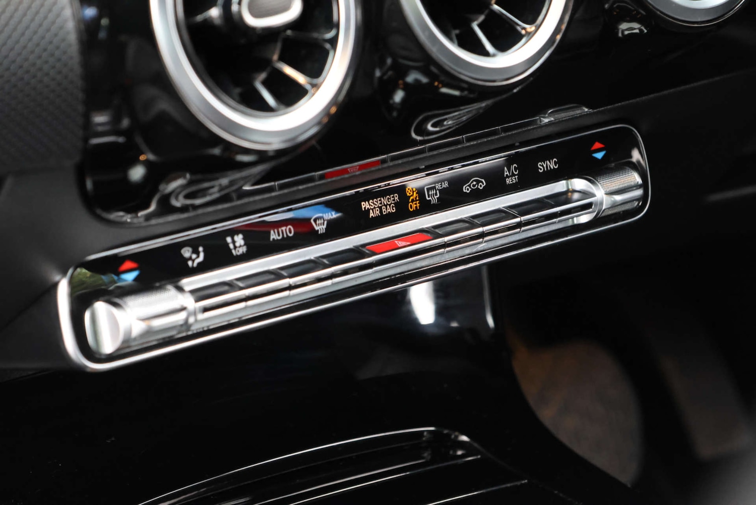 Used Mercedes-Benz A-Class 2018 for sale - 76449823: Photo 25