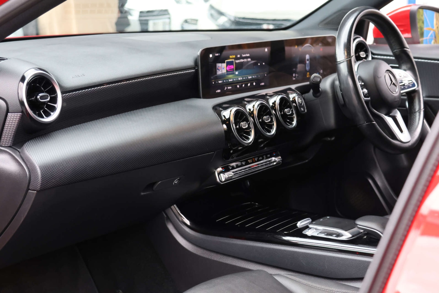 Used Mercedes-Benz A-Class 2018 for sale - 76449823: Photo 9