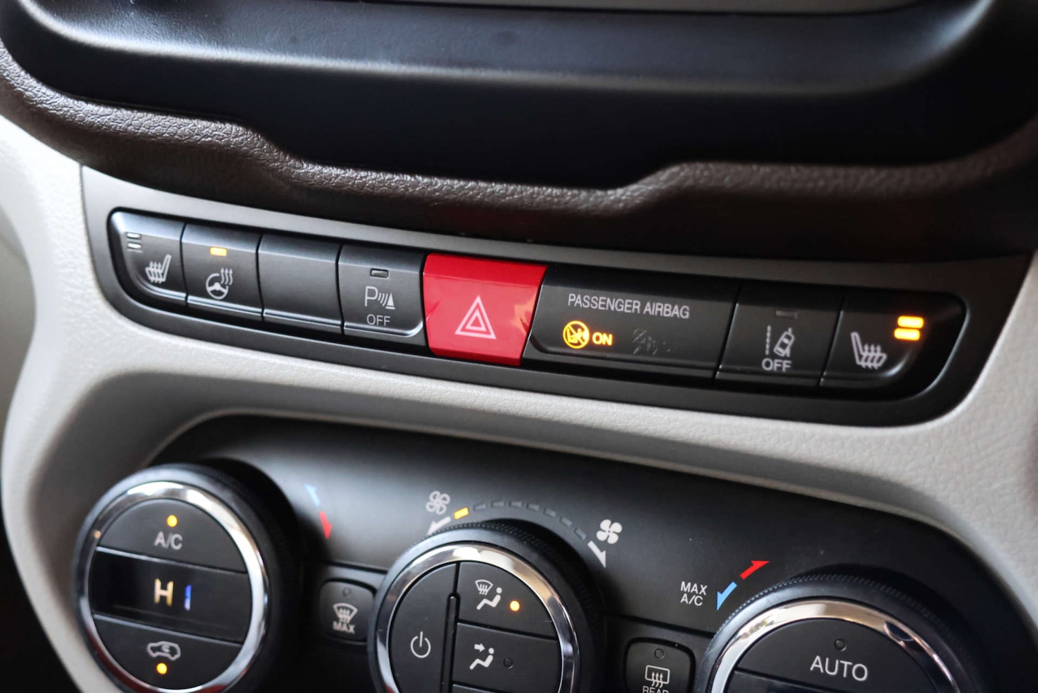 Used Jeep Renegade 2016 for sale - 76757132: Photo 18