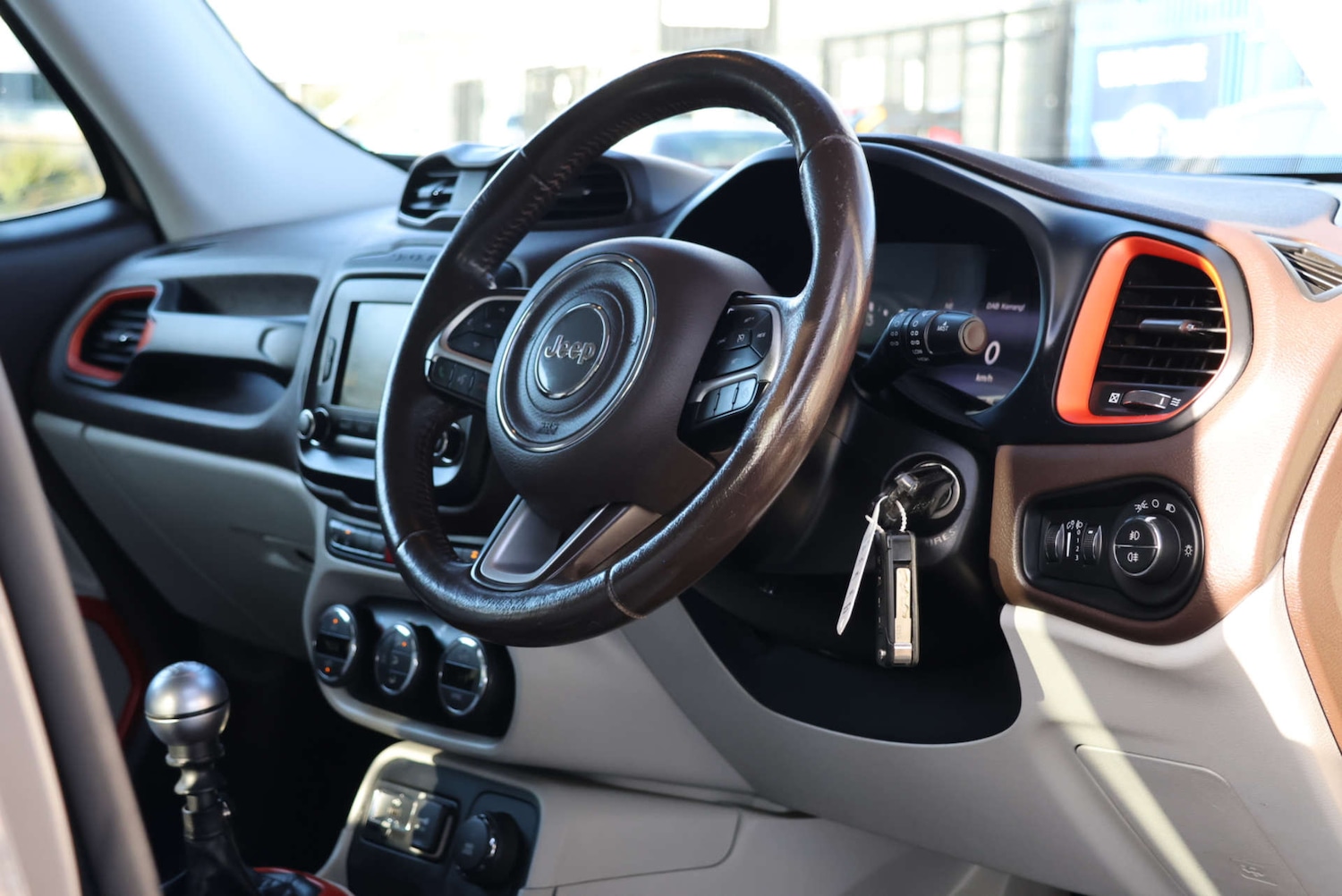 Used Jeep Renegade 2016 for sale - 76757132: Photo 4