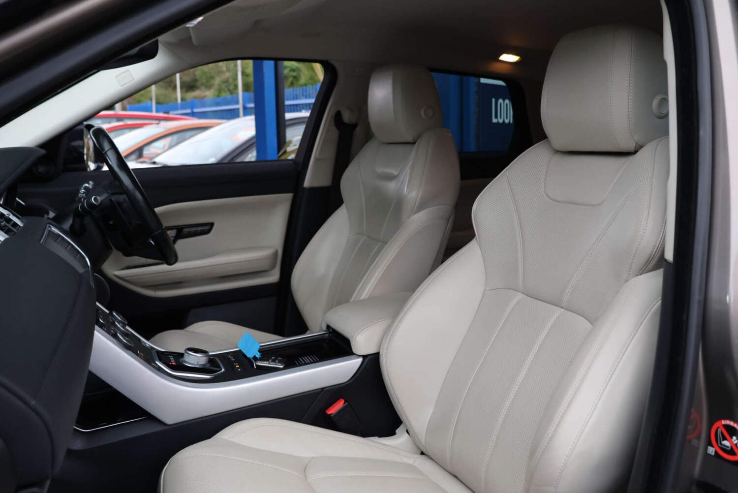 Used Land Rover Range Rover Evoque 2016 for sale - 77850721: Photo 9