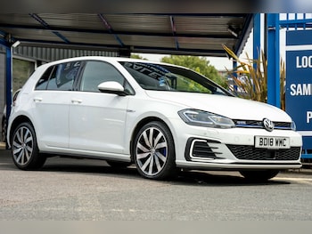 Used Volkswagen Golf 2018 for sale - 78908843: Photo