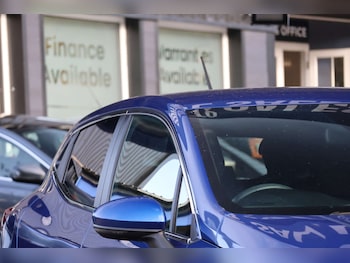 Used Renault Clio 2020 for sale - 76178566: Photo