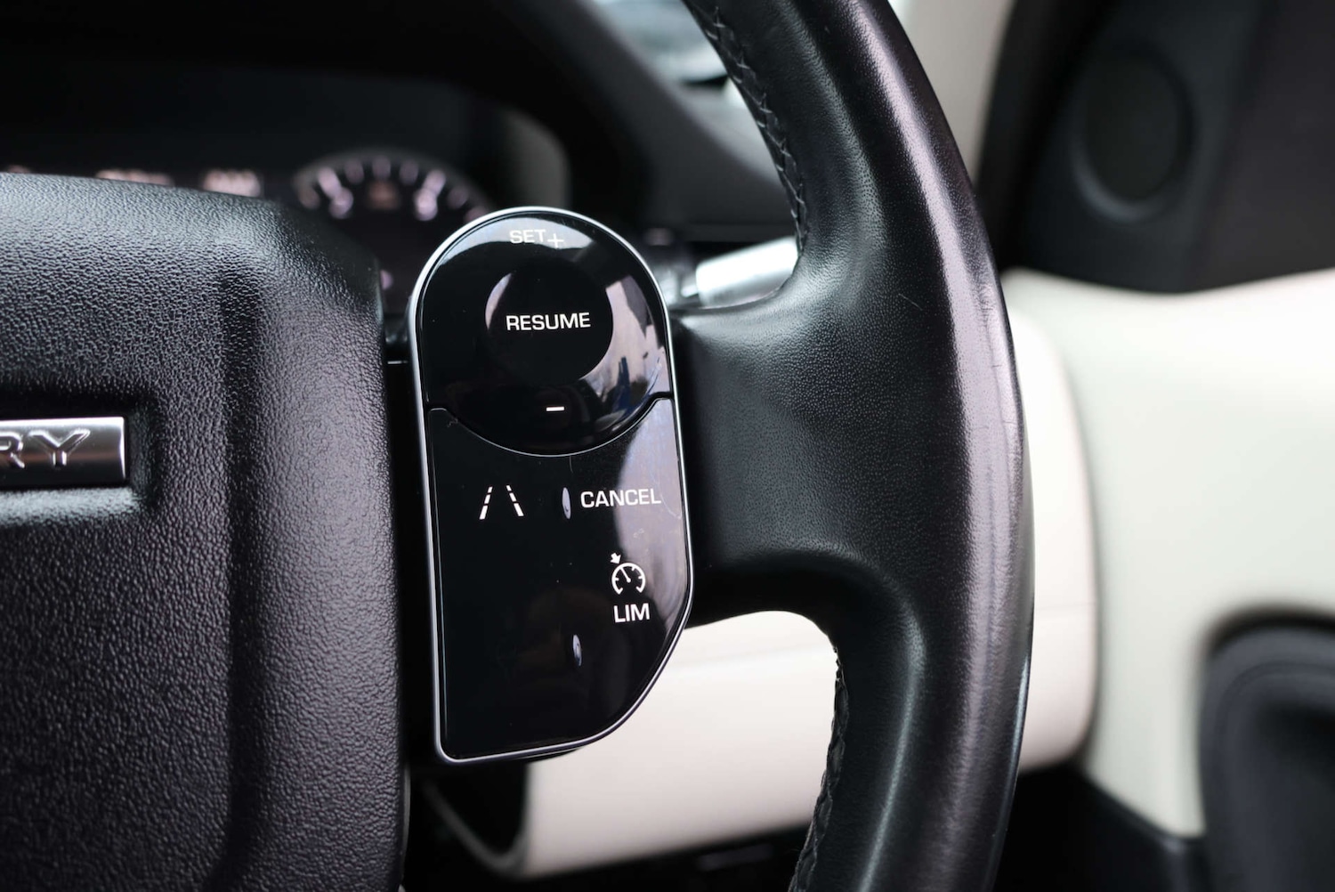 Used Land Rover Discovery Sport 2020 for sale - 77313723: Photo 26