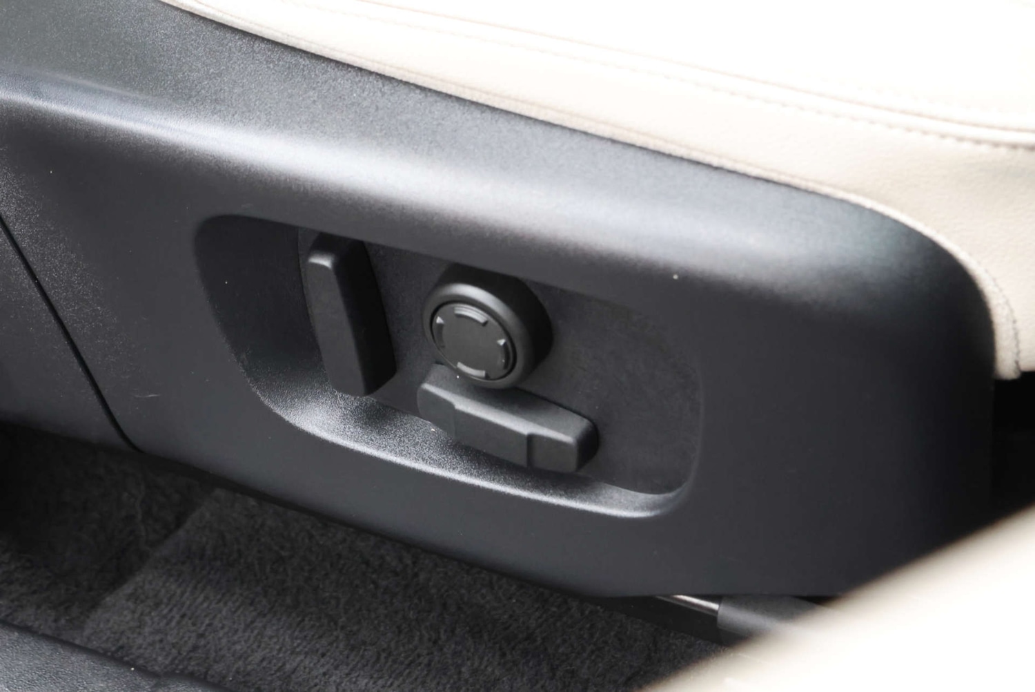 Used Land Rover Discovery Sport 2020 for sale - 77313723: Photo 6