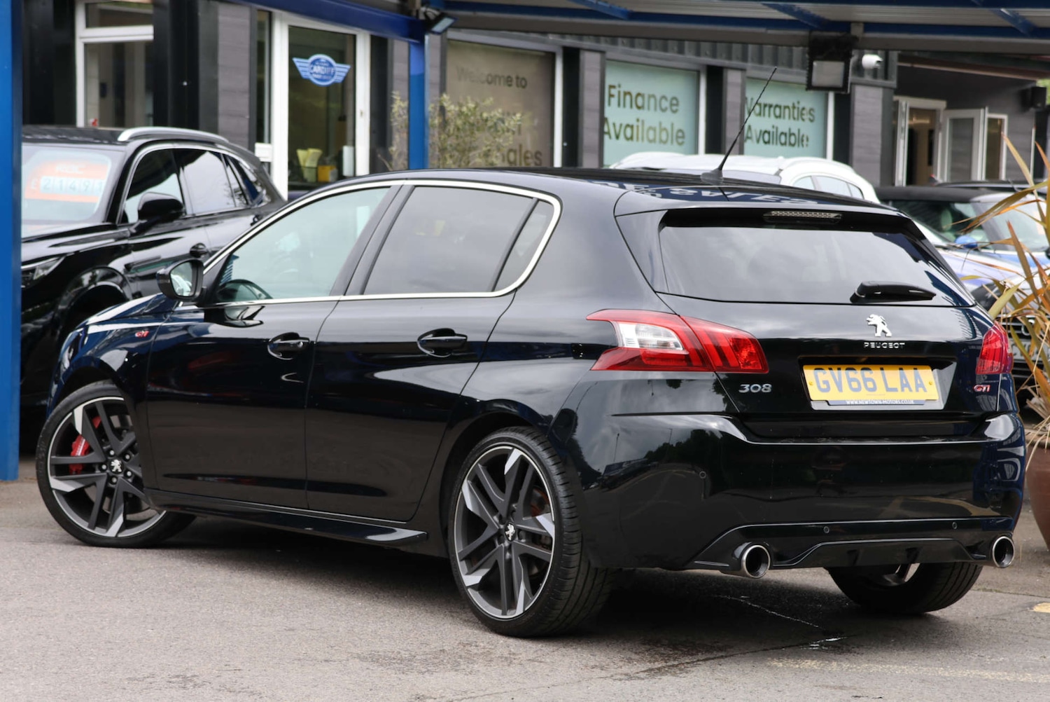 Used Peugeot 308 2017 for sale - 76640010: Photo 15