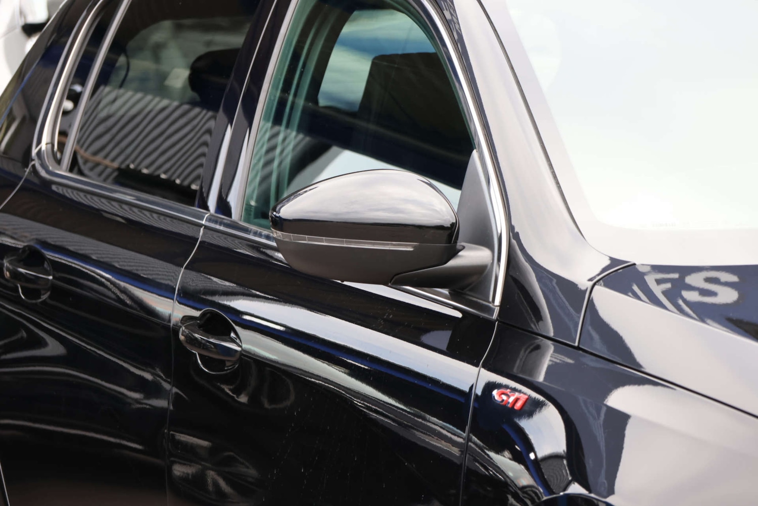 Used Peugeot 308 2017 for sale - 76640010: Photo 16