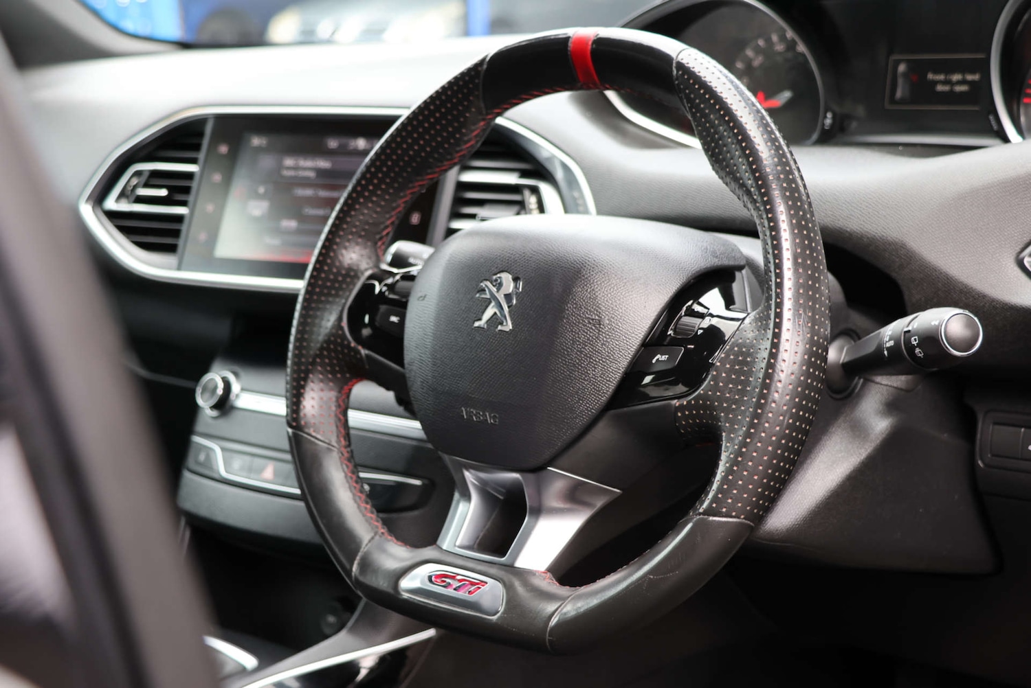 Used Peugeot 308 2017 for sale - 76640010: Photo 22