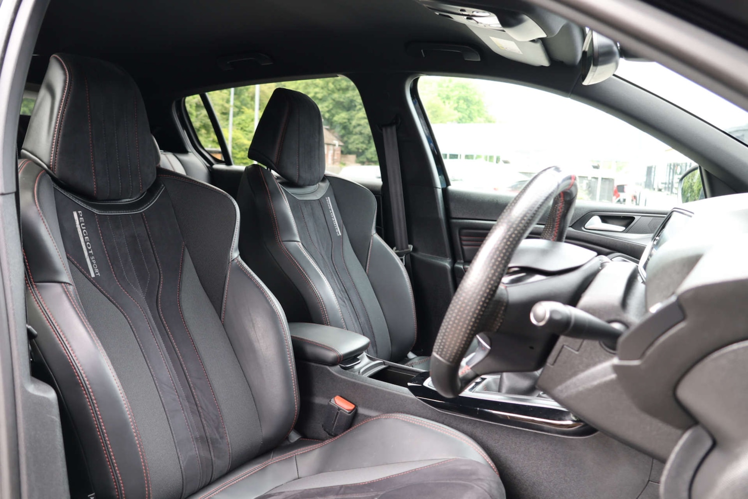 Used Peugeot 308 2017 for sale - 76640010: Photo 5