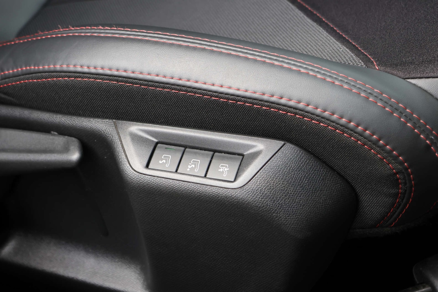 Used Peugeot 308 2017 for sale - 76640010: Photo 7