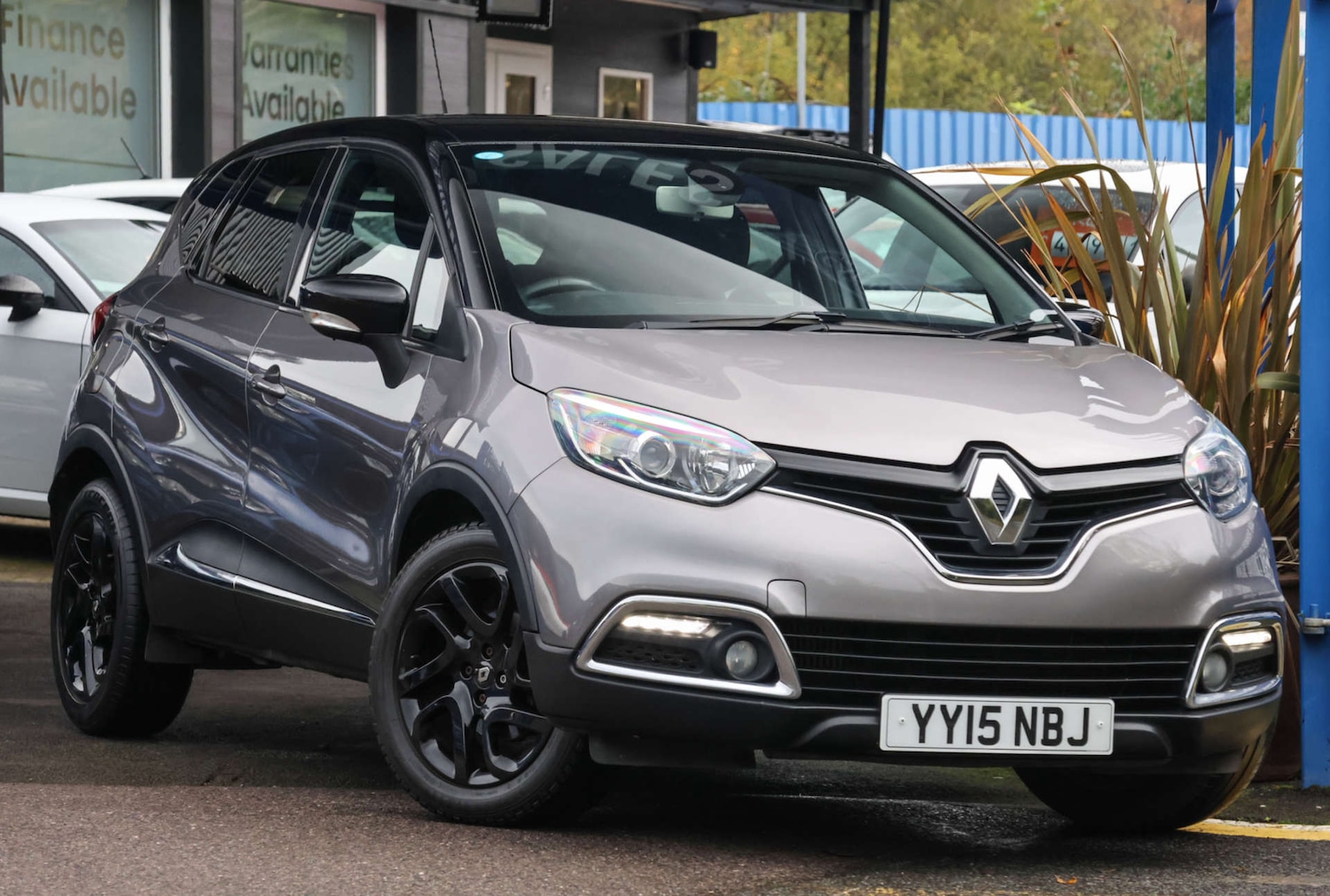 Used Renault Captur 2015 for sale - 76637951: Photo 1
