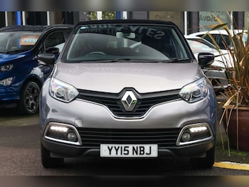 Used Renault Captur 2015 for sale - 76637951: Photo