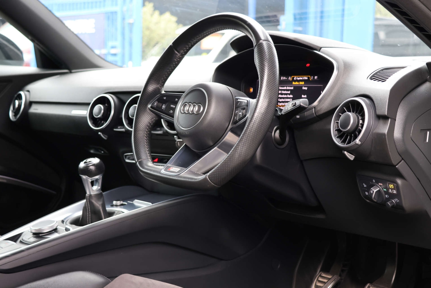 Used Audi TT 2018 for sale - 76206202: Photo 4