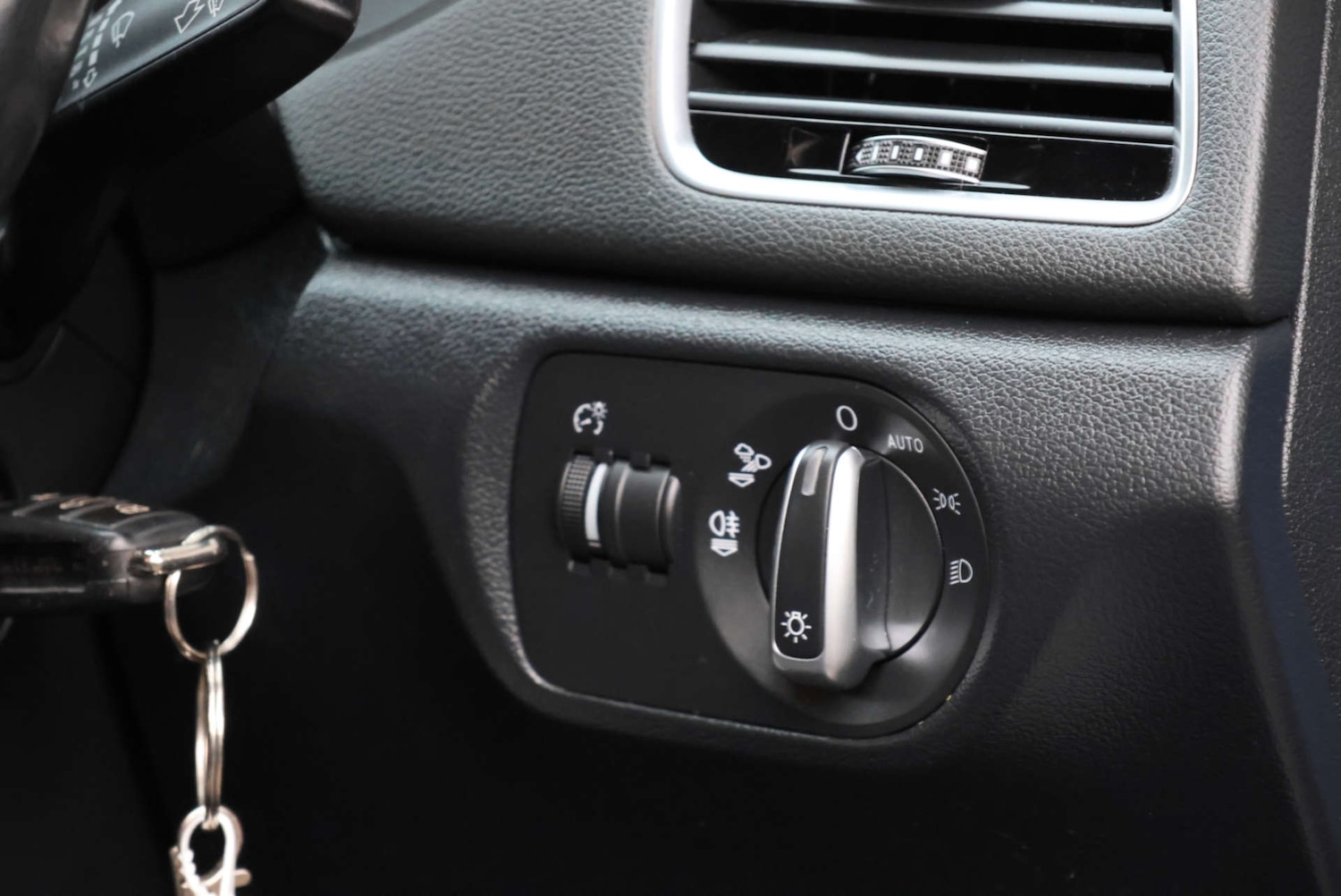 Used Audi Q3 2015 for sale - 77072181: Photo 34