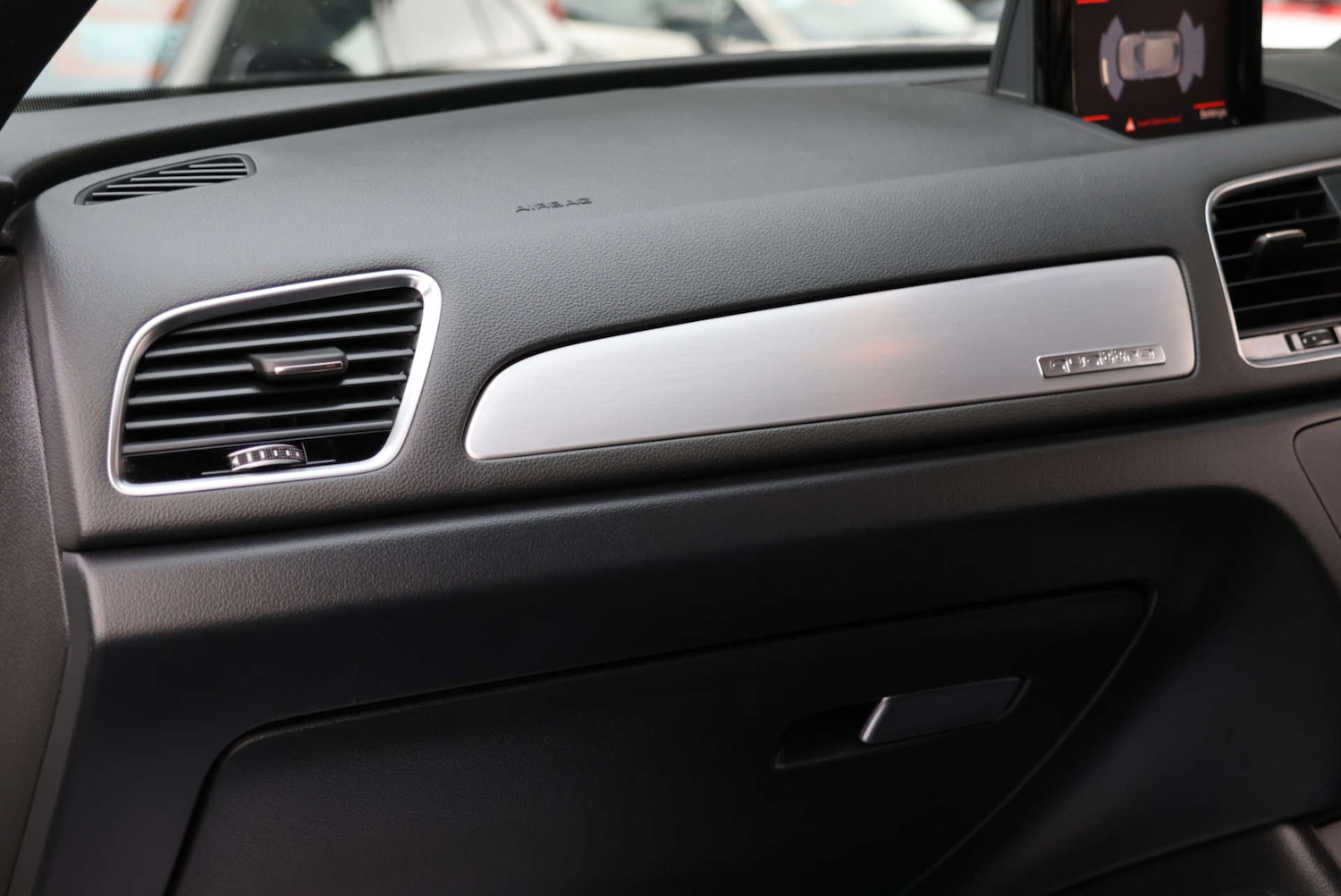 Used Audi Q3 2016 for sale - 76724039: Photo 17