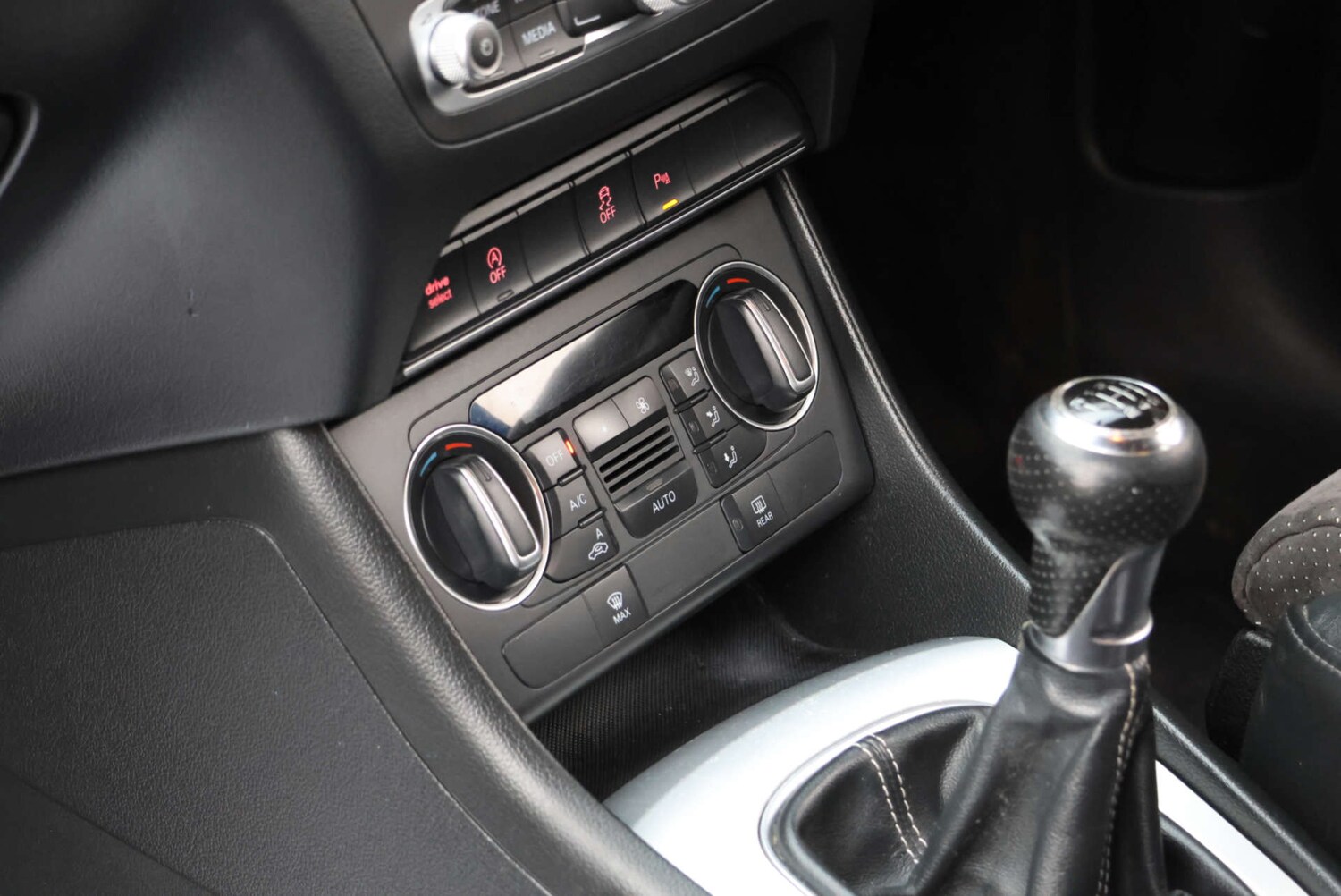 Used Audi Q3 2016 for sale - 76724039: Photo 19