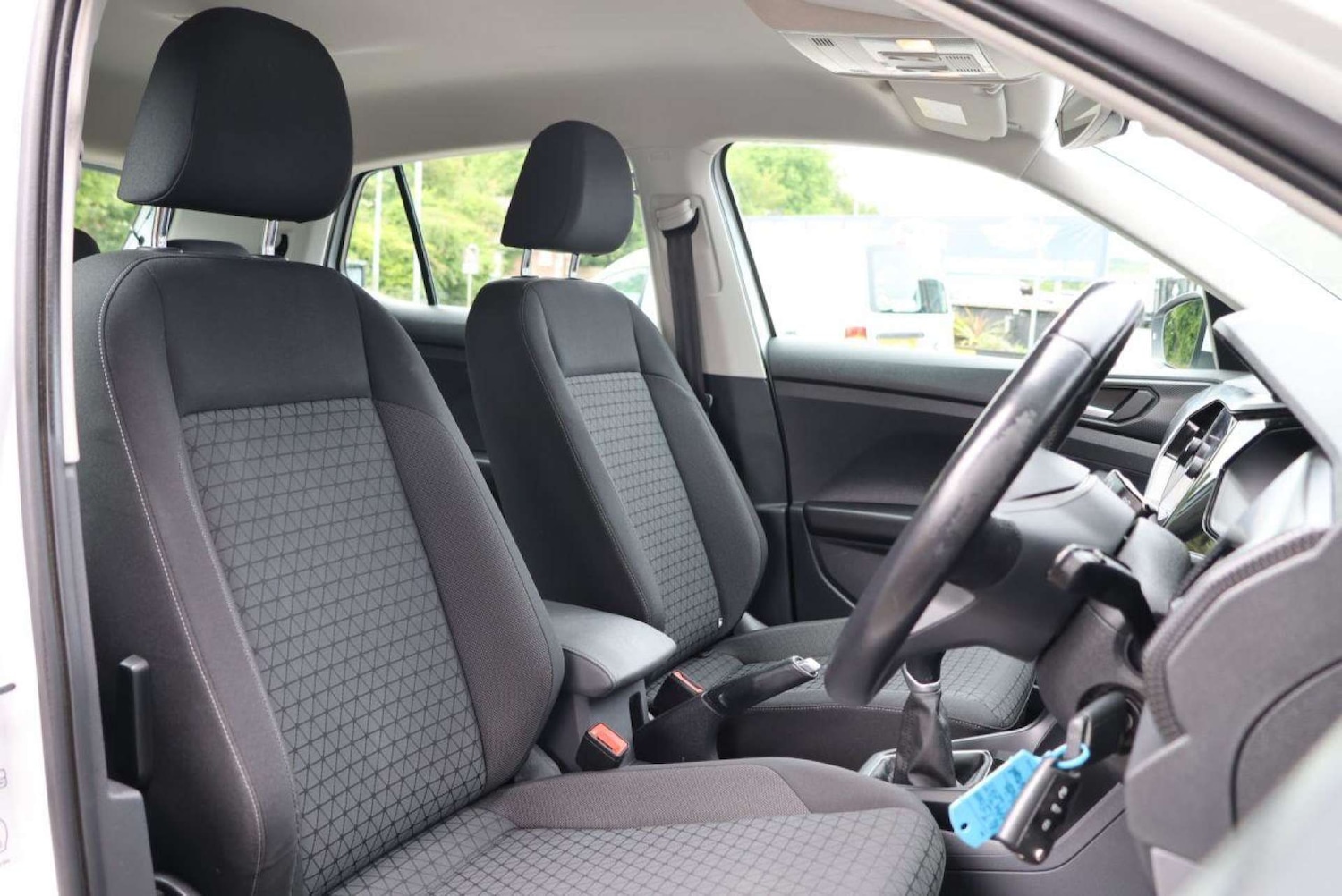 Used Volkswagen T-Cross 2019 for sale - 76005448: Photo 6