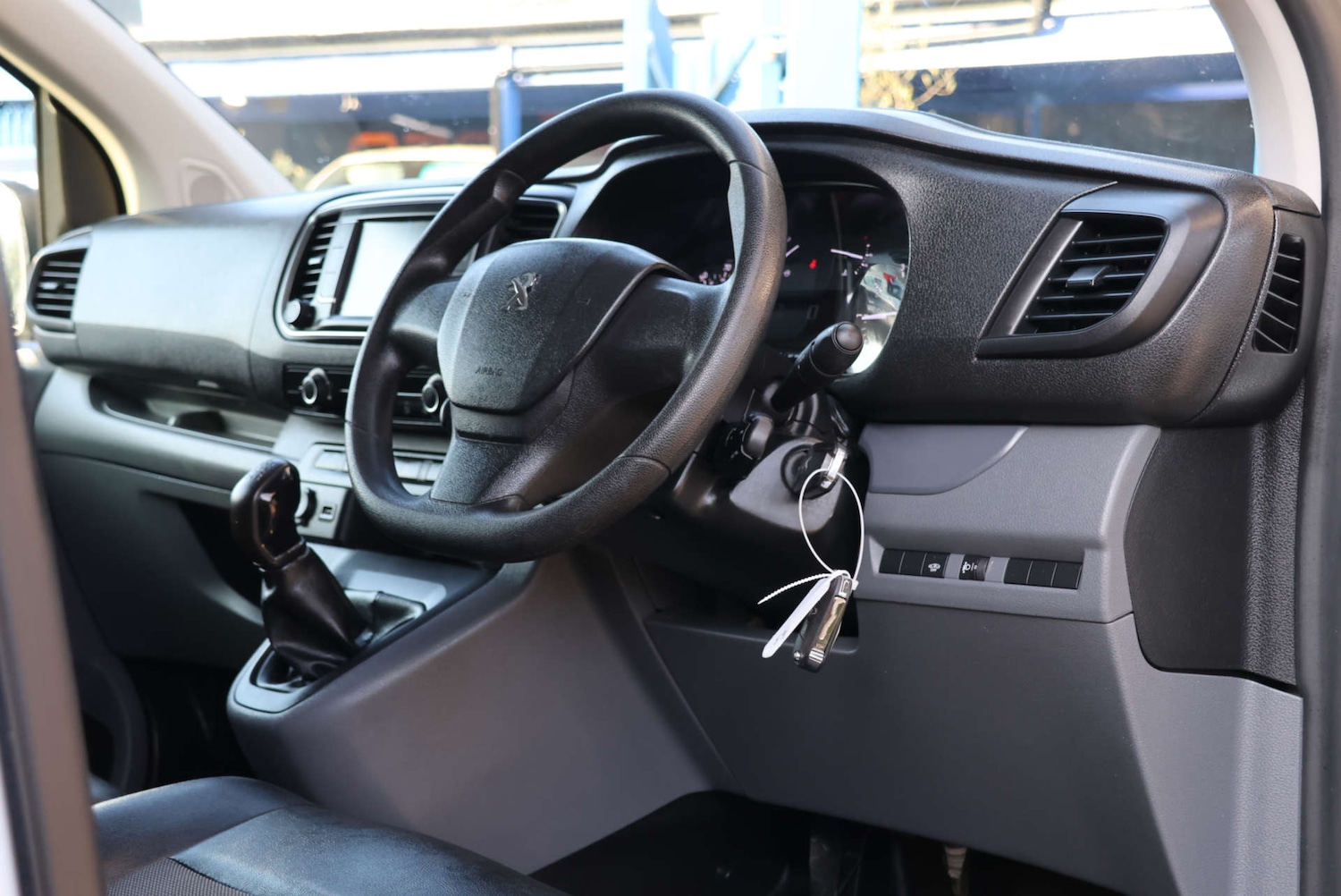 Used Peugeot Expert 2018 for sale - 77749085: Photo 4