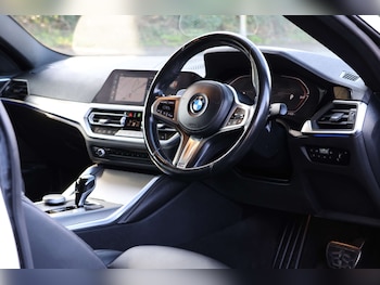 Used BMW 4 Series 2022 for sale - 77655643: Photo