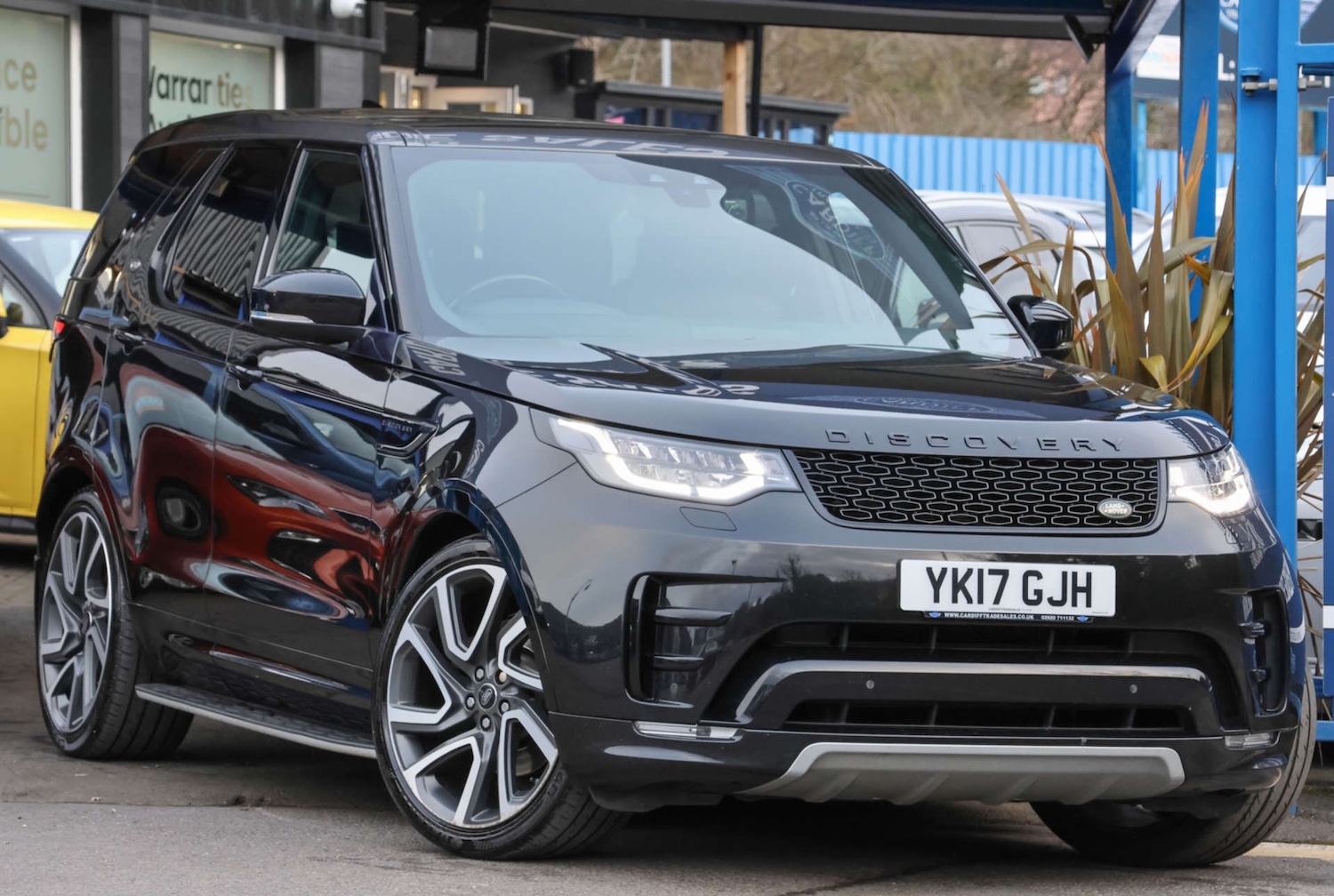 Used Land Rover Discovery 2017 for sale - 76363951: Photo 1