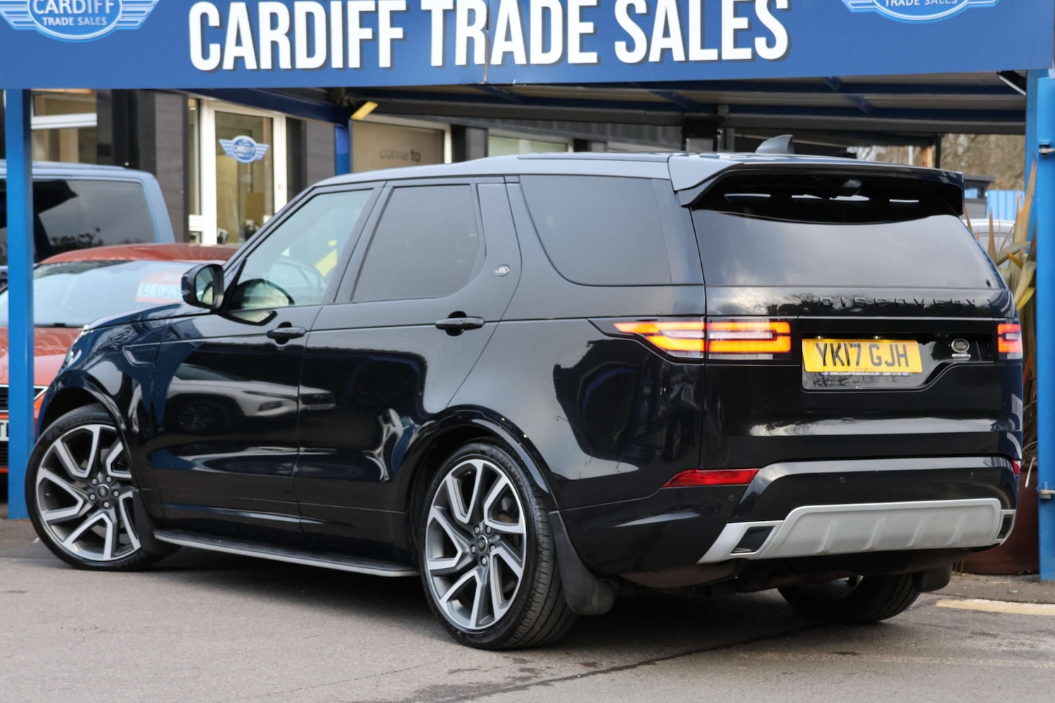Used Land Rover Discovery 2017 for sale - 76363951: Photo 17