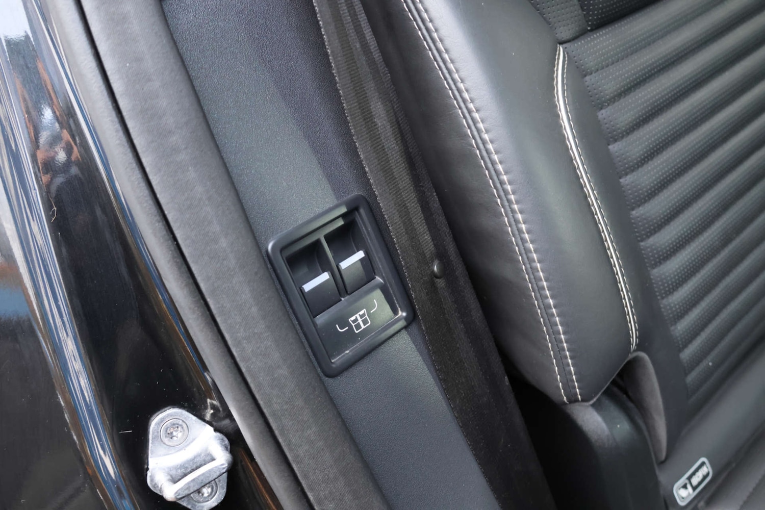 Used Land Rover Discovery 2017 for sale - 76363951: Photo 34