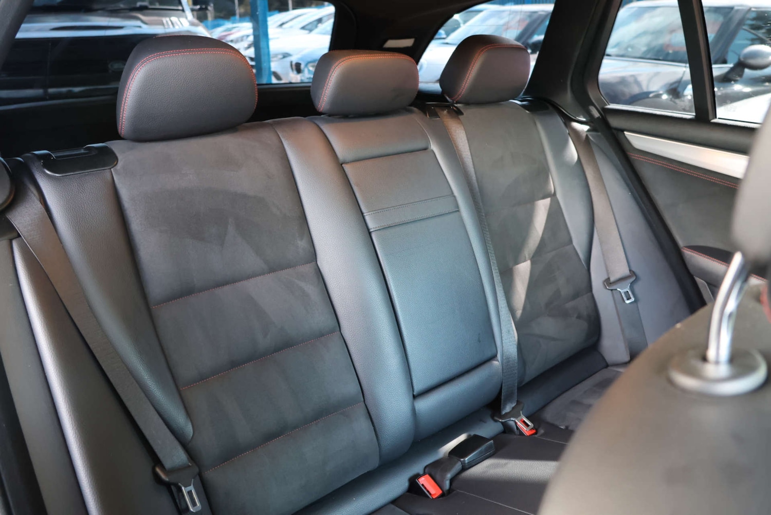 Used Mercedes-Benz C-Class 2013 for sale - 76091313: Photo 7