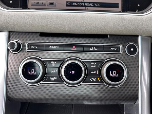 Used Land Rover Range Rover Sport 2016 for sale - 75291887: Photo 17