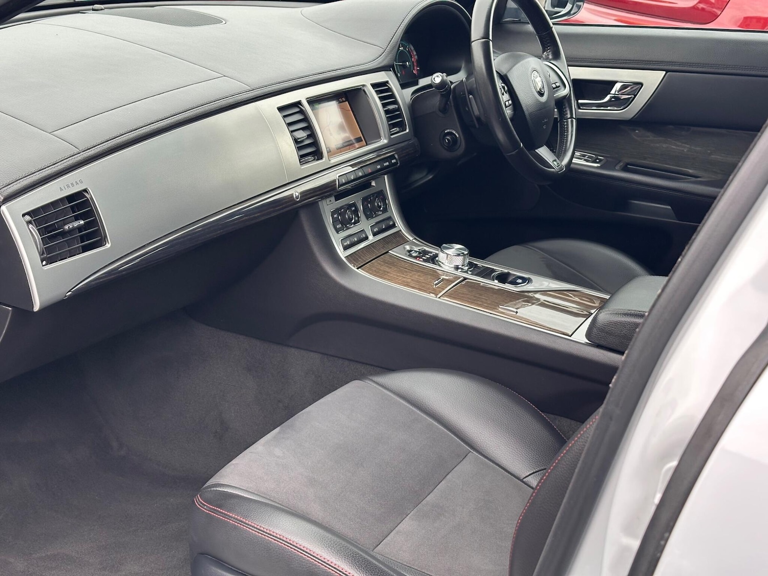 Used Jaguar XF 2015 for sale - 76996829: Photo 10