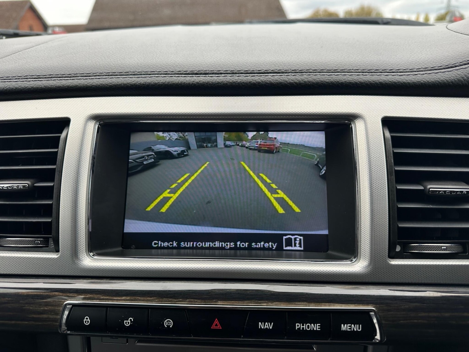 Used Jaguar XF 2015 for sale - 76996829: Photo 18