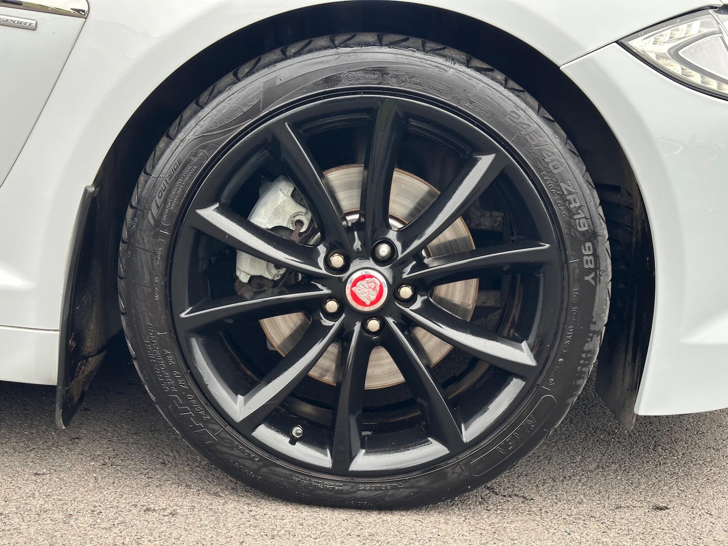 Used Jaguar XF 2015 for sale - 76996829: Photo 42