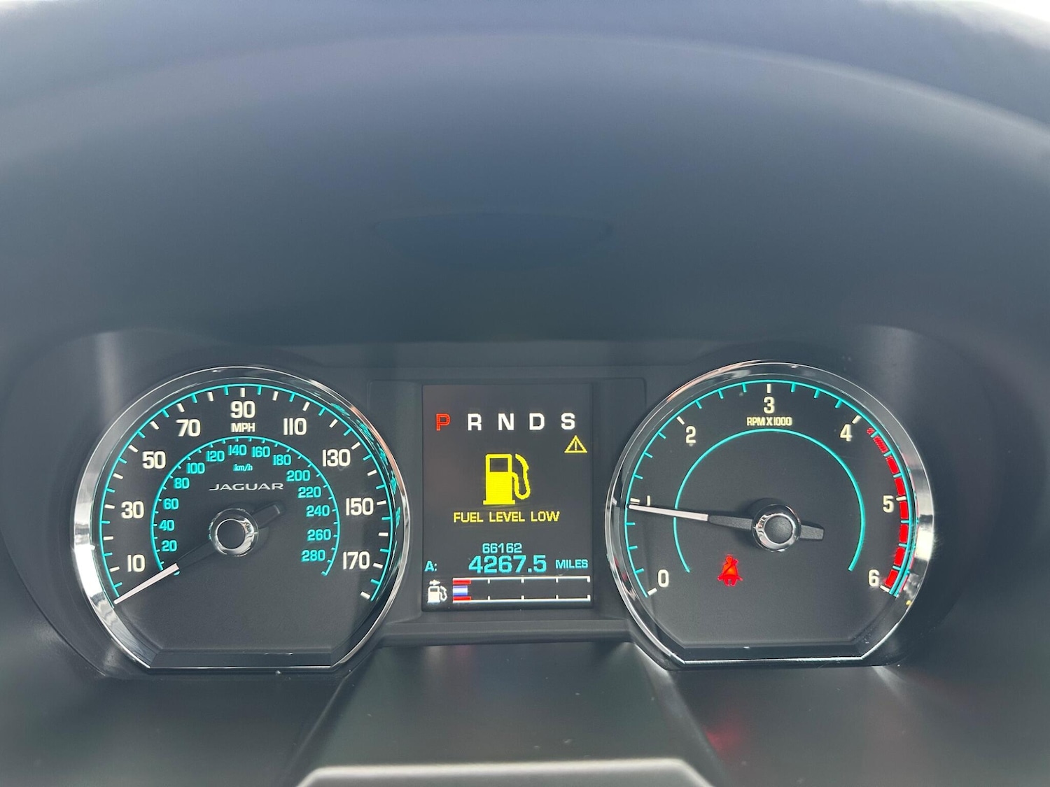 Used Jaguar XF 2015 for sale - 76996829: Photo 45