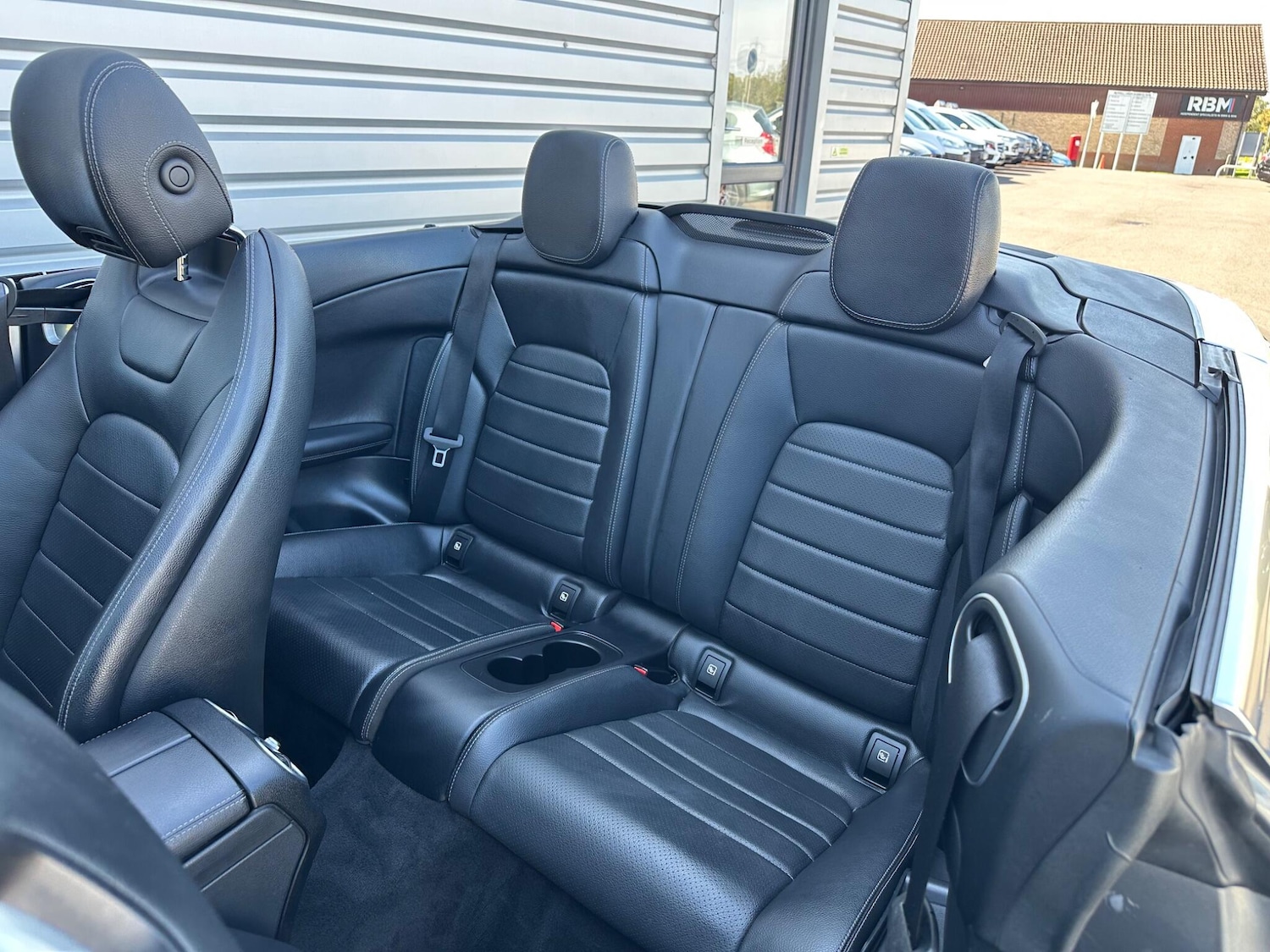 Used Mercedes-Benz C Class 2017 for sale - 76013385: Photo 10