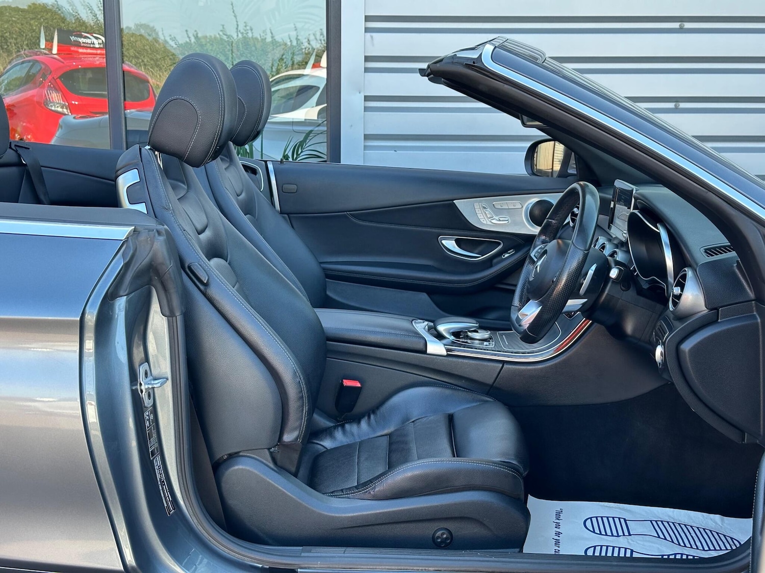 Used Mercedes-Benz C Class 2017 for sale - 76013385: Photo 8