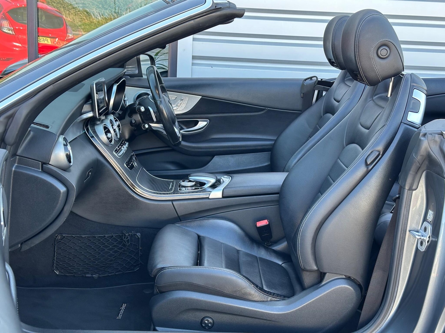 Used Mercedes-Benz C Class 2017 for sale - 76013385: Photo 9