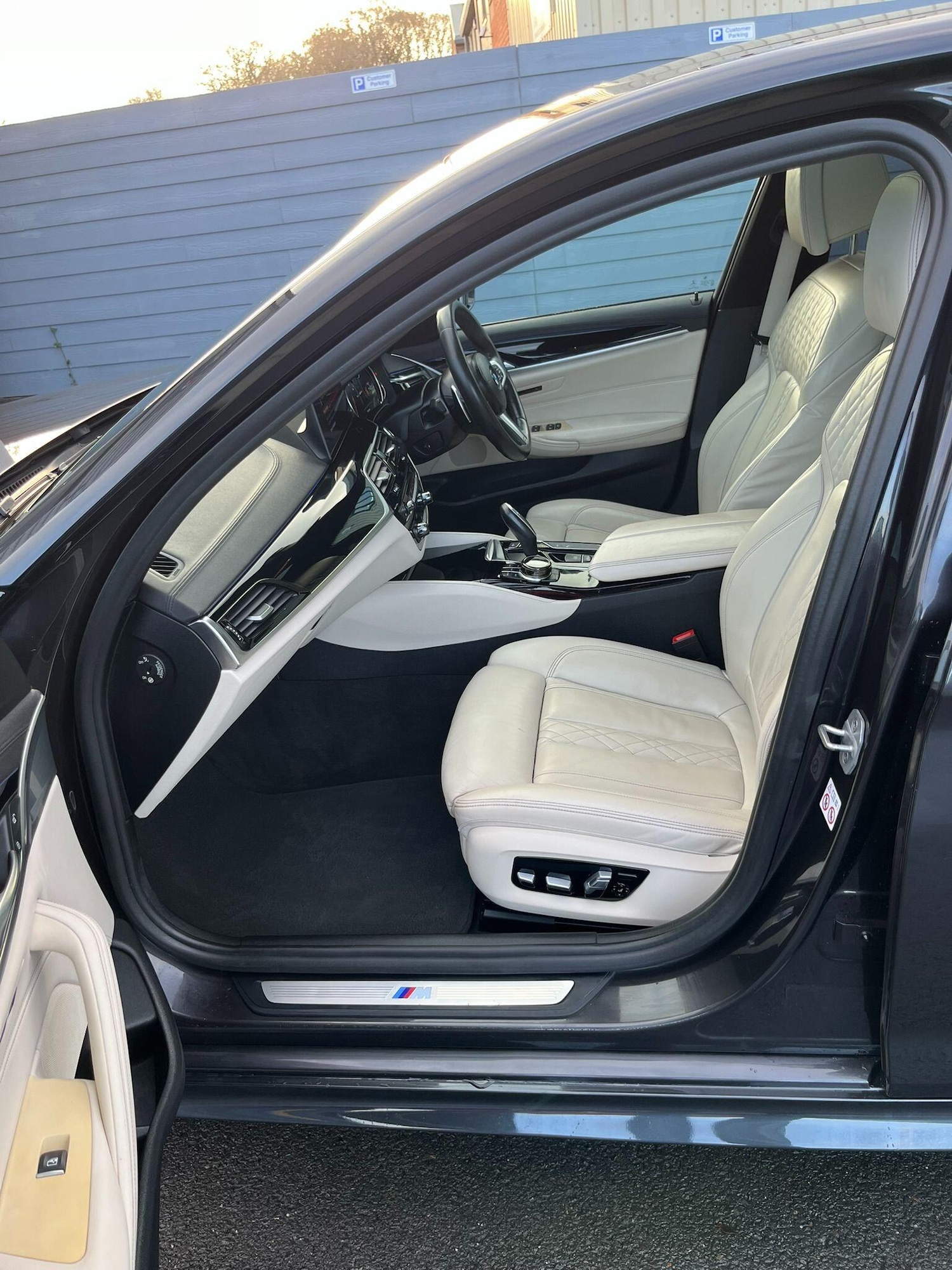 Used BMW 5 Series 2018 for sale - 76899081: Photo 28