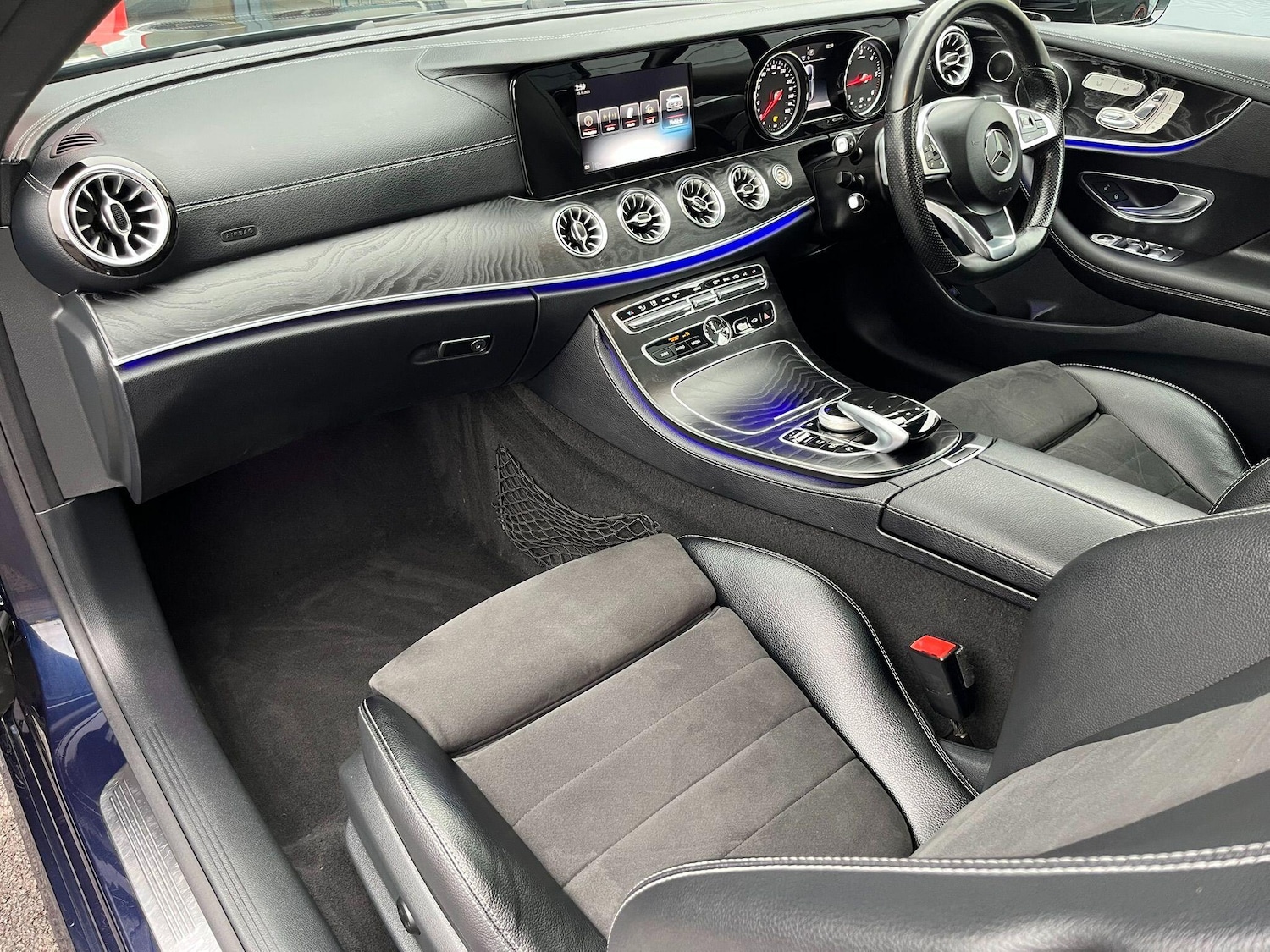 Used Mercedes-Benz E Class 2017 for sale - 76990227: Photo 31