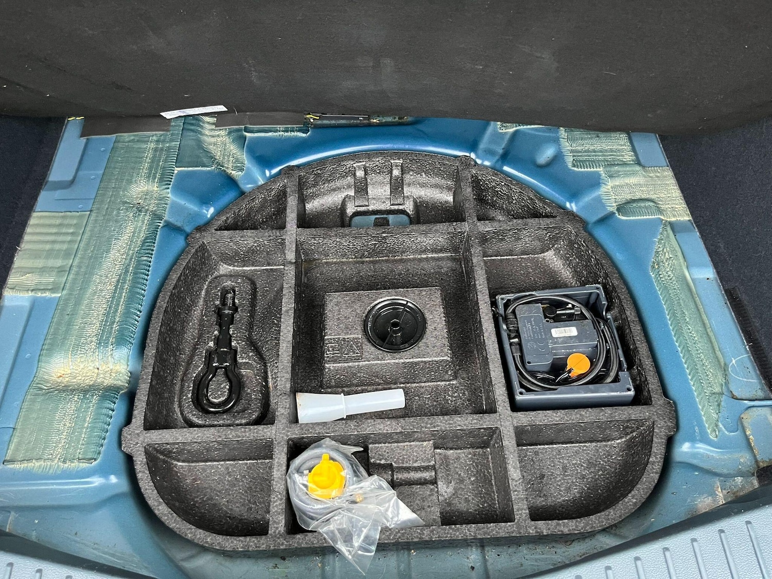 Used Ford C-Max 2014 for sale - 77330665: Photo 38