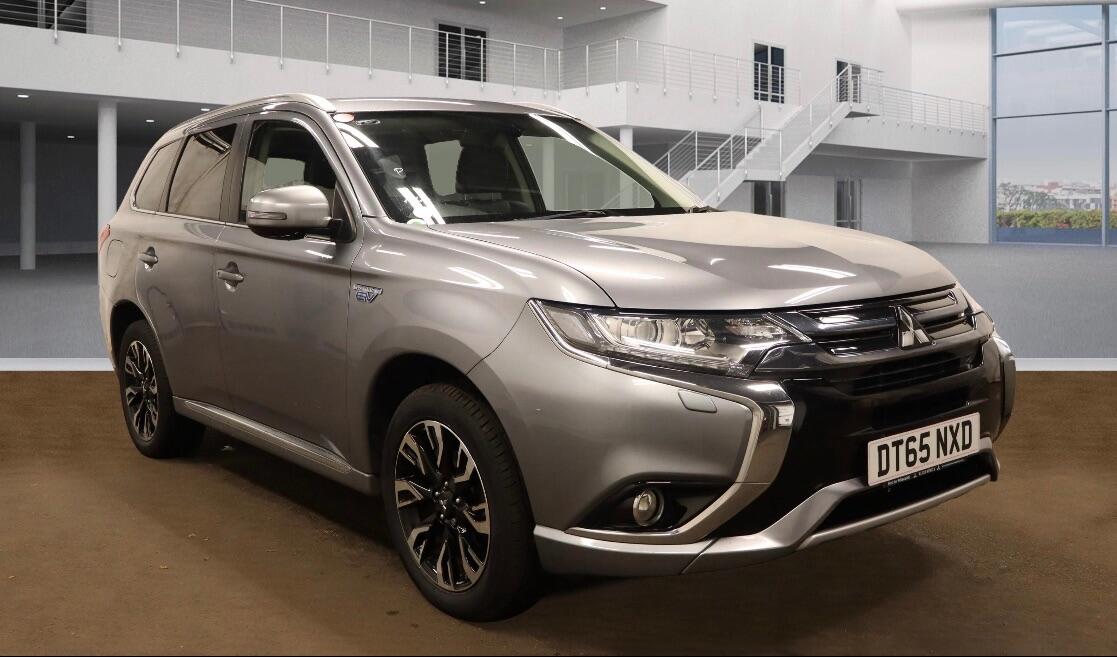Used Mitsubishi Outlander 2016 for sale - 76440676: Photo 1