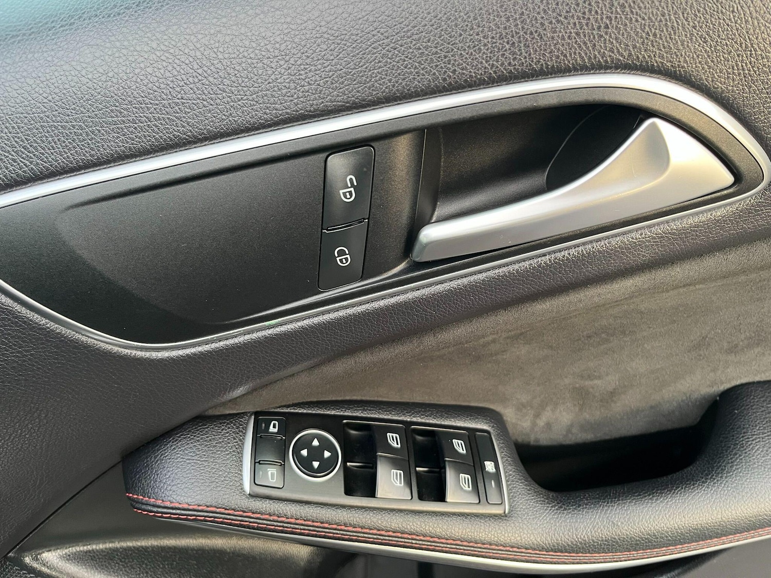 Used Mercedes-Benz A-Class 2014 for sale - 77131016: Photo 12