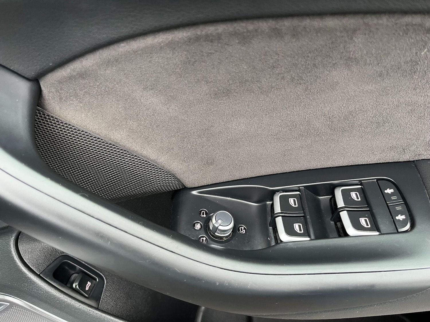 Used Audi Q3 2017 for sale - 76976332: Photo 10